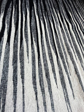 Load image into Gallery viewer, Negro Rug